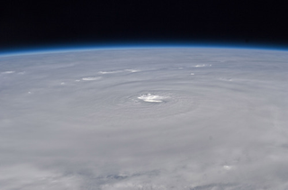 Illustration for article titled Why Can't We Stop a Hurricane Before It Hits Us?